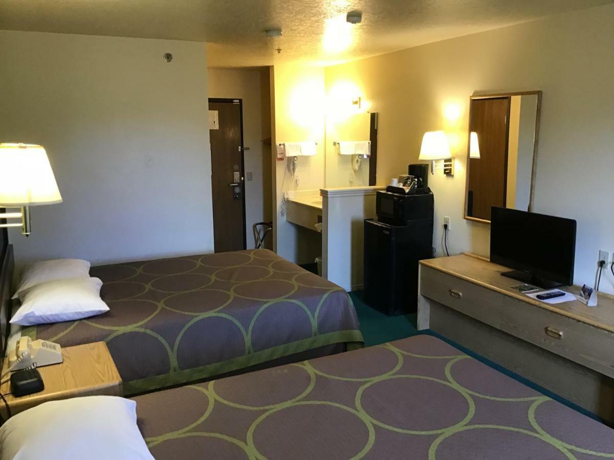 Super 8 By Wyndham Vernal Ut Buitenkant foto