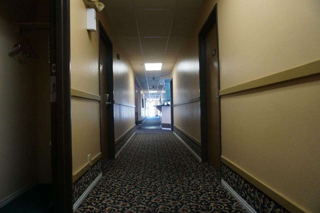 Super 8 By Wyndham Vernal Ut Buitenkant foto